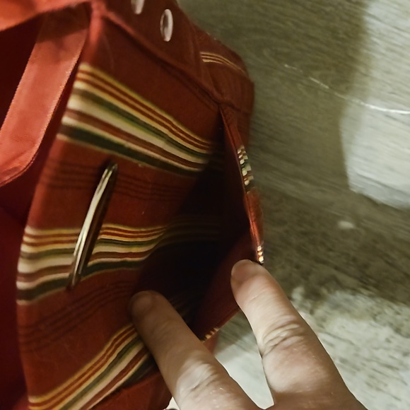 Longaberger Red Stripped Purse Like New - Picture 4 of 8